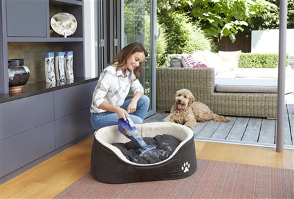 Black+Decker DVB-315-JP Aspirateur Balai Cyclonique Sans Fil 12V Lithium avec Tête Spéciale Poils d'Animaux et Brosse Caoutchouc