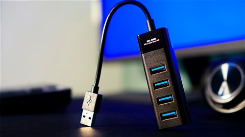 ELBE HUB-401 Hub de Expansión USB 3.0 - 4 Ports pour Ordinateur - Amplificateur de Connexion pour Webcam, Souris, Clavier, Transfert jusqu'à 5 Gbps