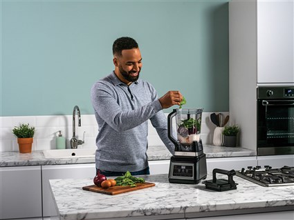 Ninja BN750EU Blender 2-en-1 avec Auto-iQ, 2,1 L, 1,2 kW, Noir/Argent Ninja BN750EU Blender 2-en-1 avec Auto-iQ, 2,1 L, 1,2 kW, Noir/Argent