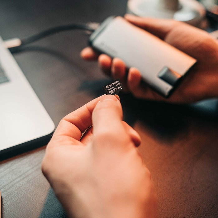 Carte Mémoire Micro SD avec Adaptateur Verbatim 44082 32 GB Carte Mémoire Micro SD avec Adaptateur Verbatim 44082 32 GB