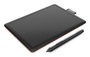 Wacom Tablet One by Wacom Taille Medium - Stylo sans pile 2048 niveaux de pression - Résolution 2540 lpi - Connexion USB - Vitesse 133 pps - Noir