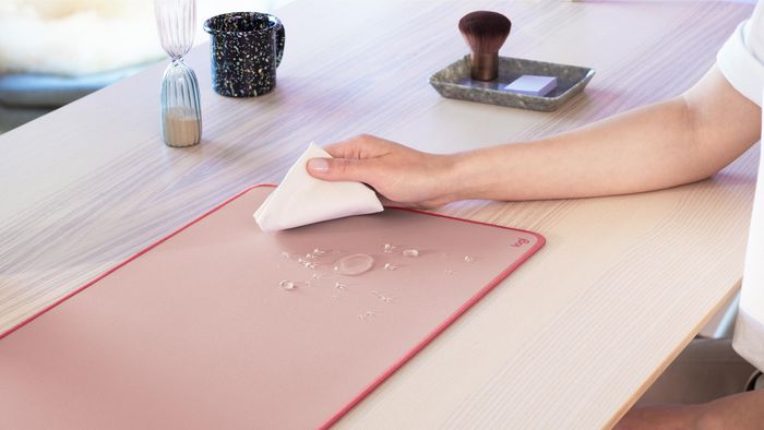 Logitech Desk Mat Studio Series Rose Logitech Desk Mat Studio Series Rose