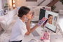 HP Webcam 4K 950 - Caméra USB avec suivi IA, micro et grand angle pour visioconférences et streaming