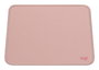 Logitech - Tapis de souris Studio - Surface douce antidérapante en polyester recyclé - Base en caoutchouc naturel - Résistant aux éclaboussures - 230 x 200 mm - 73 g - Rose sombre