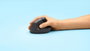 Logitech Lift - Souris ergonomique verticale sans fil pour petites et moyennes mains, Bluetooth/Logi Bolt USB, 4 boutons programmables, silencieuse, compatible Windows/macOS/iPadOS