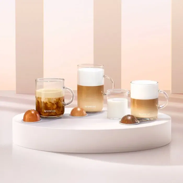 Delonghi ENV90.B - Machine à café à capsules Nespresso Vertuo Pop Noir, Technologie Centrifusion, 5 tailles de tasse, livrée avec 7 capsules