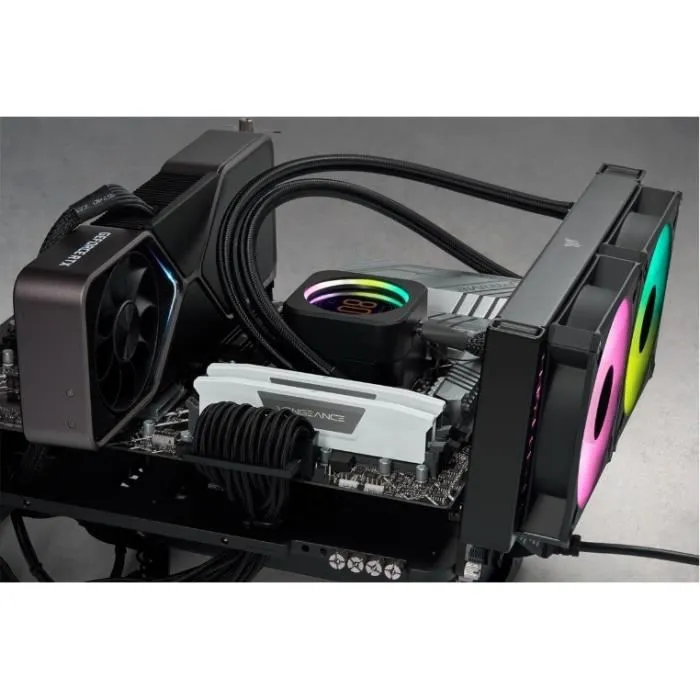Corsair Revenge DDR5 32GB (2x16GB) DIMM 5200 MHz 1.25V Blanc CMK32GX5M2B5200C40W Corsair Revenge DDR5 32GB (2x16GB) DIMM 5200 MHz 1.25V Blanc CMK32GX5M2B5200C40W