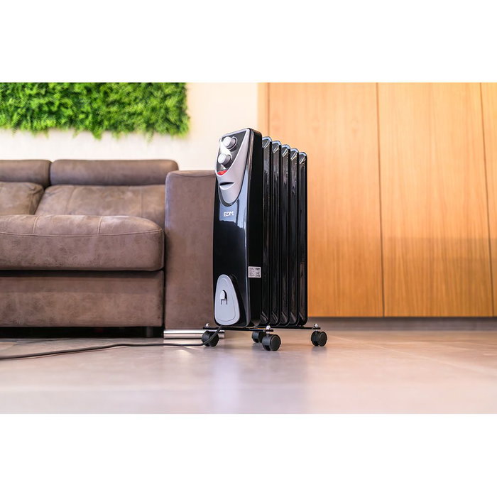 EDM Radiateur sans huile 6 éléments Noir 1000 W - Modèle Black Edition EDM Radiateur sans huile 6 éléments Noir 1000 W - Modèle Black Edition
