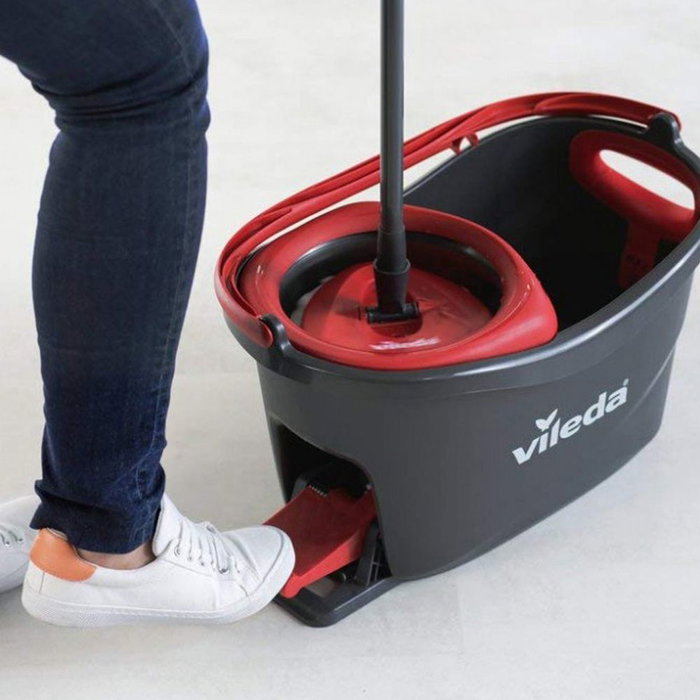 Vileda Turbo smart Set de serpillière avec seau 5 L, polypropylène double couche, gris/rouge Vileda Turbo smart Set de serpillière avec seau 5 L, polypropylène double couche, gris/rouge