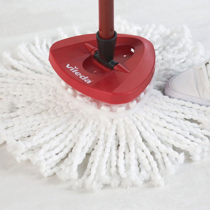 Vileda Turbo smart Set de serpillière avec seau 5 L, polypropylène double couche, gris/rouge Vileda Turbo smart Set de serpillière avec seau 5 L, polypropylène double couche, gris/rouge