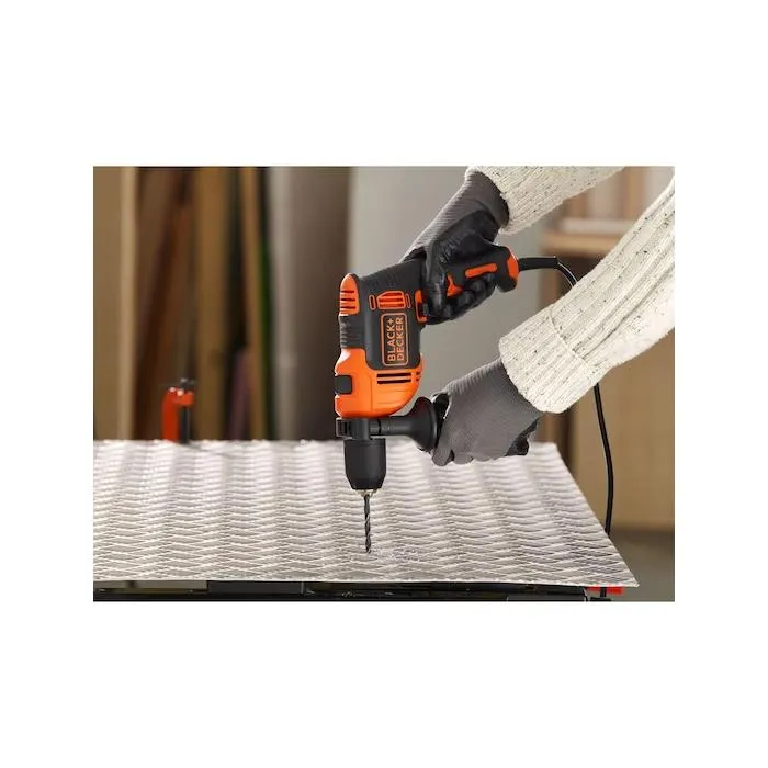 Black + Decker Perceuse à percussion 1 vitesse 710 Watt BEH710K-QS Black + Decker Perceuse à percussion 1 vitesse 710 Watt BEH710K-QS