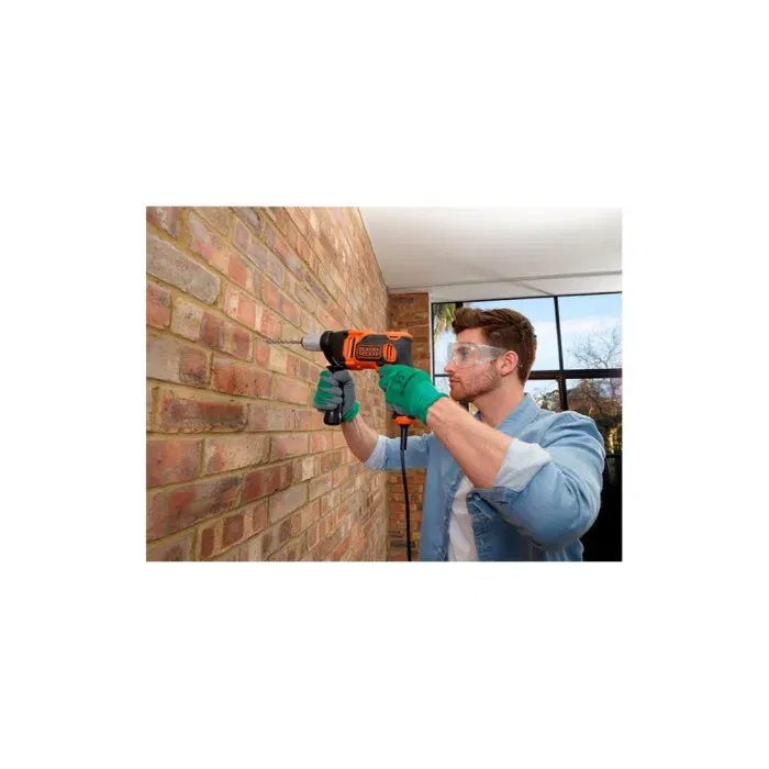 Black & Decker BEH850K Perceuse à Percussion Électrique 850W, 2 Vitesses Mécaniques avec Mandrin Autoserrant, Valise et Accessoires