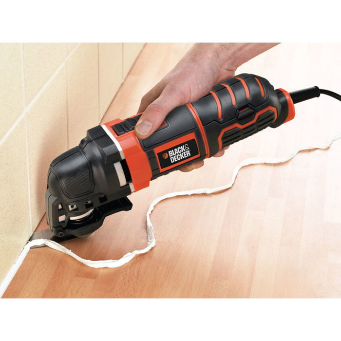 BLACK AND DECKER Multi-outil oscillant 300W avec accessoires
