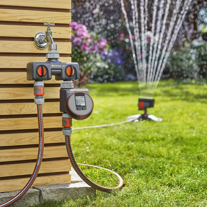 Gardena Programmateur d'arrosage automatique Flex LCD avec sonde, durée de 1 sec à 99 min, fréquence réglable, pression 0.5-12 bar, filetages 26.5 et 33.3 mm Gardena Programmateur d'arrosage automatique Flex LCD avec sonde, durée de 1 sec à 99 min, fréquence réglable, pression 0.5-12 bar, filetages 26.5 et 33.3 mm
