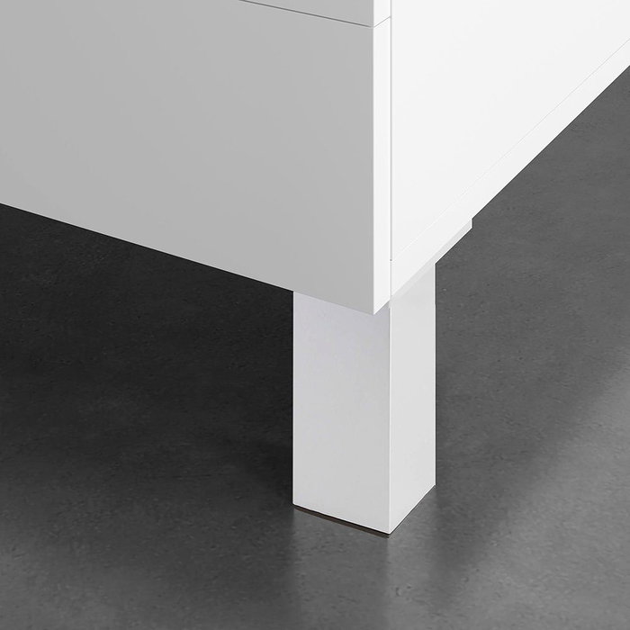 Rei 972 Pied carré pour meuble bas en ABS finition aluminium 42 x 42 x 100 mm, charge max 100 kg