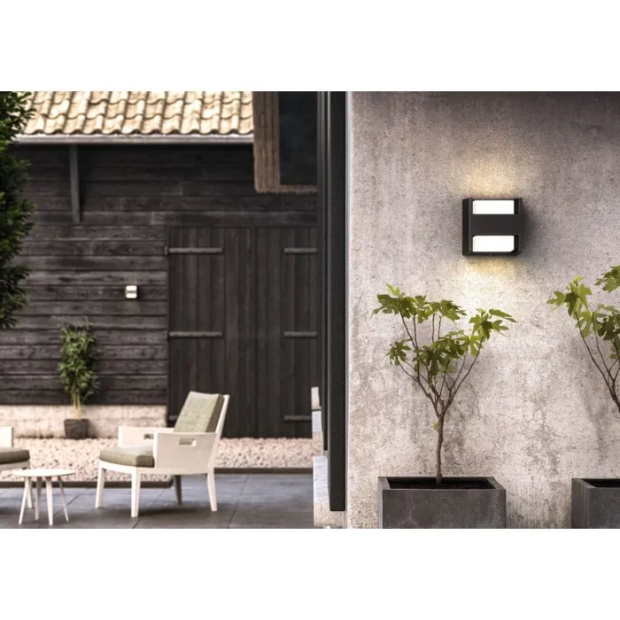 Philips Applique murale LED extérieure Arbour - Lumière blanche chaude, étroite, certifiée IP44, finition anthracite