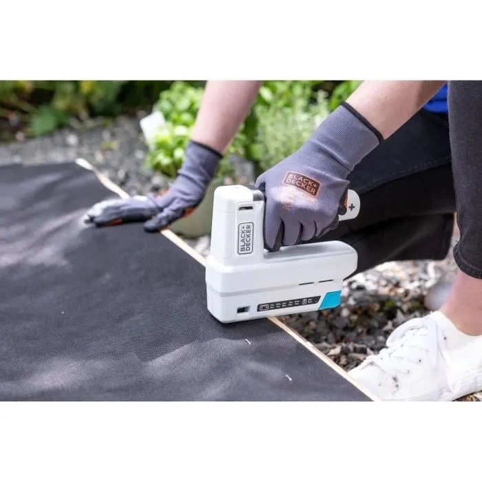 Black+Decker BCN115-XJ Agrafeuse et Cloueuse sans fil 3.6V, Batterie Li-ion 1.5 Ah, Chargement USB Type C, Lampe LED, avec 500 clous F15 et 500 agrafes TBC Black+Decker BCN115-XJ Agrafeuse et Cloueuse sans fil 3.6V, Batterie Li-ion 1.5 Ah, Chargement USB Type C, Lampe LED, avec 500 clous F15 et 500 agrafes TBC