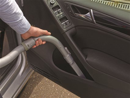 Black+Decker Aspirateur de voiture 12V PD-1200-AV - Technologie cyclonique, avec moteur dans le filtre, flexible intégré 5 m et double fonction
