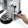 De'Longhi Dedica Style EC685.M Machine Expresso Inox