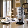De'Longhi Machine à Expresso Portafilter Dedica EC685.M Noir Métallisé Argent