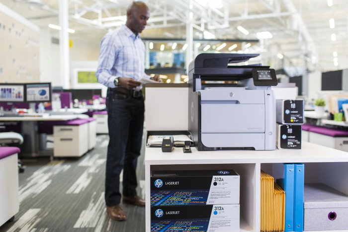HP Cartouche de toner 312A Cyan CF381A