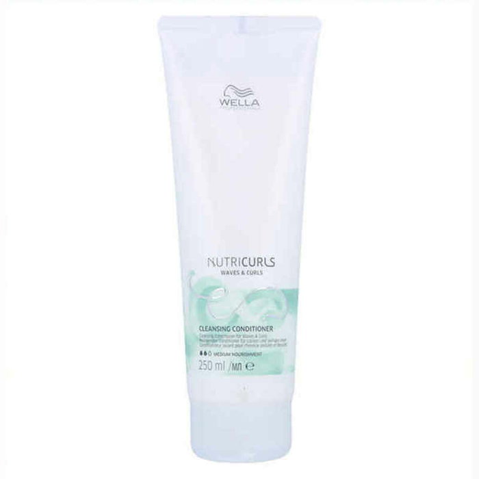 Wella Nutricurls Cleansing Conditioner Waves & Curls - Acondicionador purificante pour ondulations et boucles, définition sans silicones, 250 ml Wella Nutricurls Cleansing Conditioner Waves & Curls - Acondicionador purificante pour ondulations et boucles, définition sans silicones, 250 ml