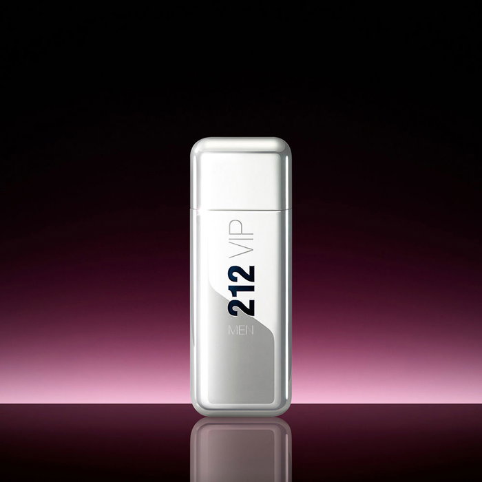 Carolina Herrera 212 VIP Men Eau de Toilette Vaporisateur 200 ml Carolina Herrera 212 VIP Men Eau de Toilette Vaporisateur 200 ml
