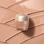 Shiseido FUTURE SOLUTION LX Total Radiance Foundation #3-Golden SPF20 Fond de teint anti-âge couvrant