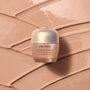 Shiseido FUTURE SOLUTION LX Total Radiance Foundation #2-neutral