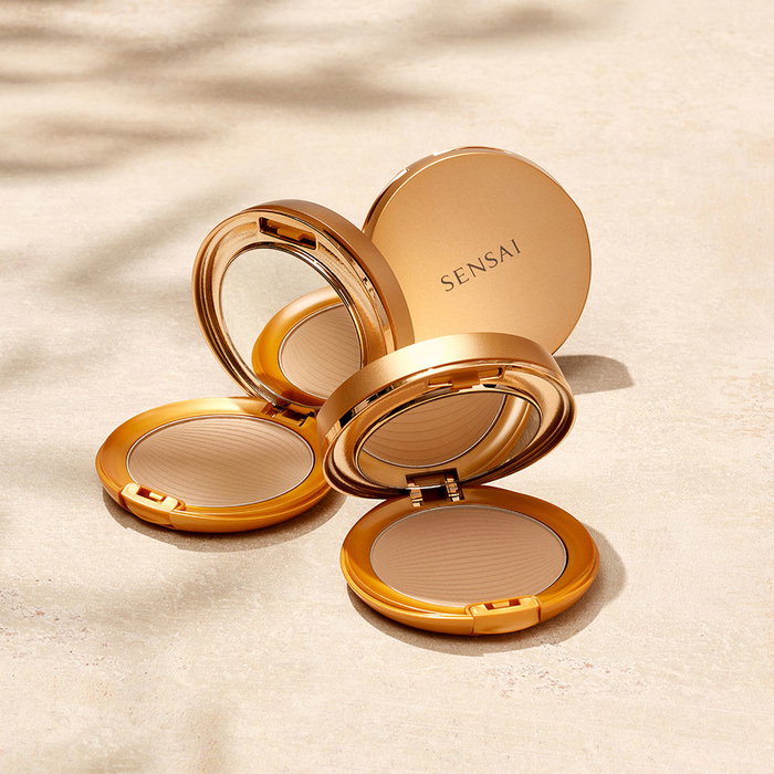 Sensai Silky Bronze Sun Protective Compact SPF20 - 04-Dark Sensai Silky Bronze Sun Protective Compact SPF20 - 04-Dark