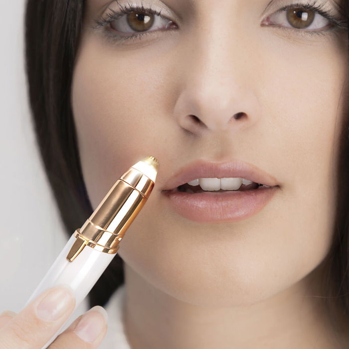 Tondeuse de Précision avec LED pour Poils du Visage InnovaGoods Tondeuse de Précision avec LED pour Poils du Visage InnovaGoods