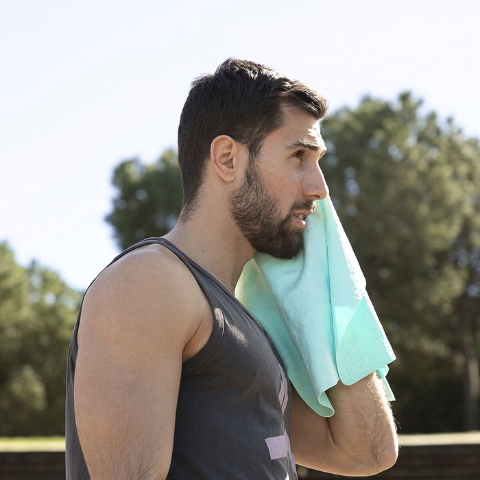 Serviette de Sport de Refroidissement Instantané Effet Glace InnovaGoods