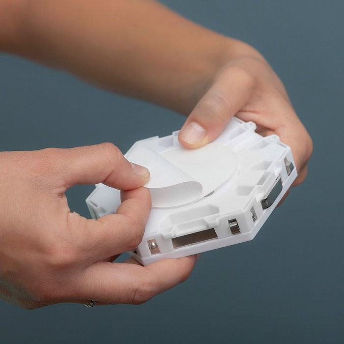 Innovagoods Set de 3 Panneaux LED Modulaires Magnétiques et Tactiles Hexagonaux – Lumière Blanche